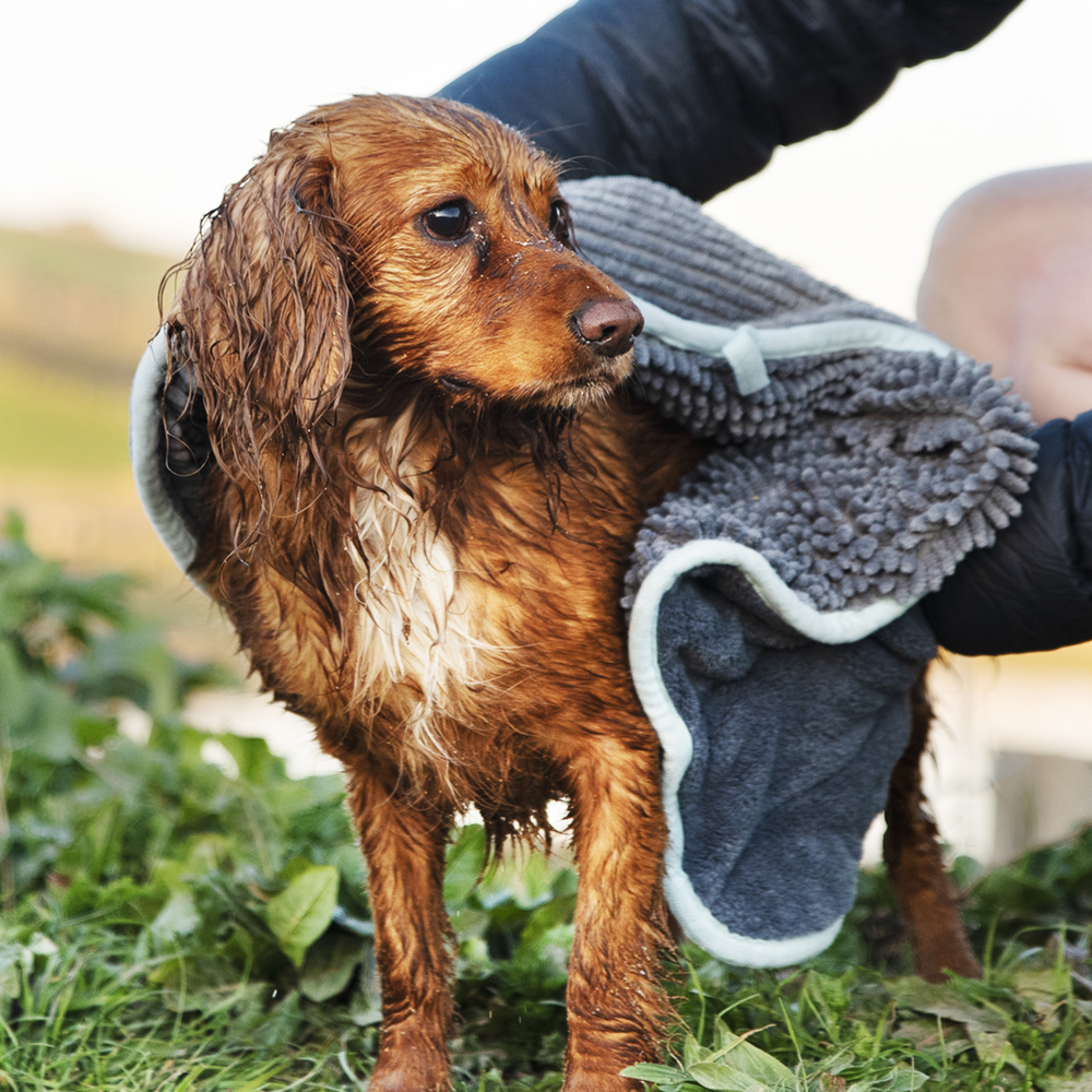Henry Wag Noodle Glove Drying Towel packaging – Paw Cleaning